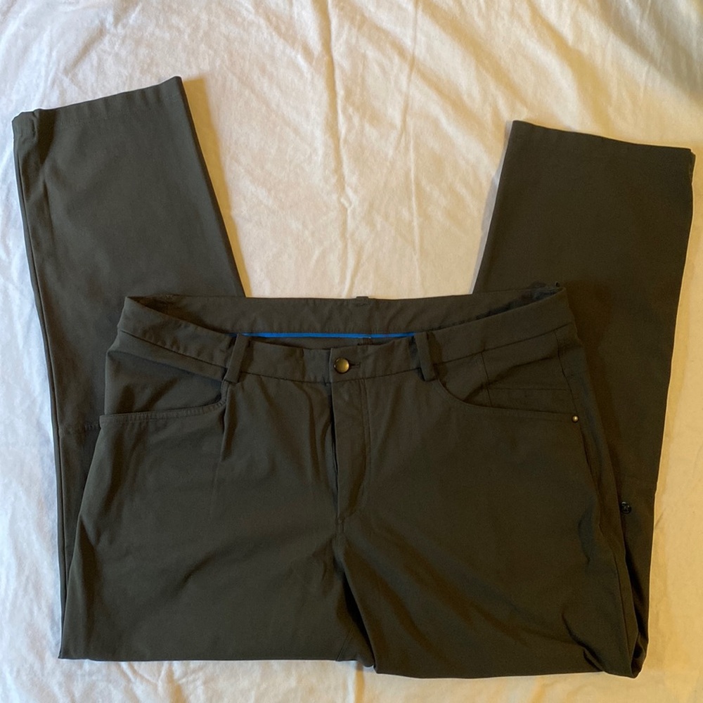 Lululemon ABC Pants - Men’s 40x32 - Grey (Warpstreme)